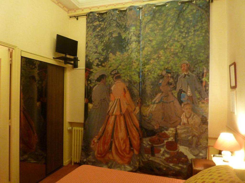 Hotel Du Fiacre Carpentras Ruang foto